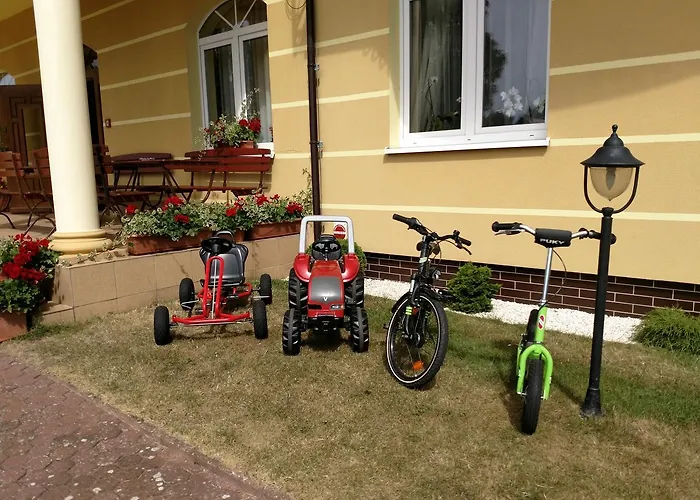 Sylvia Alloggio in famiglia *